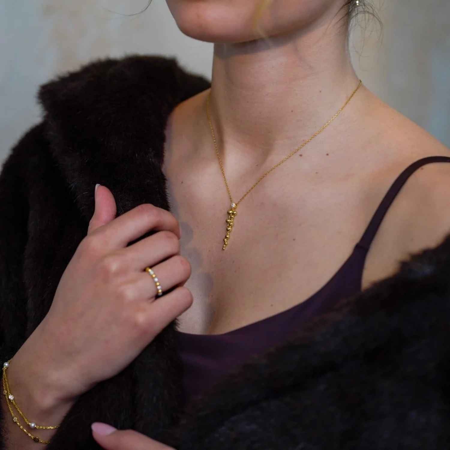 DETAIL258738